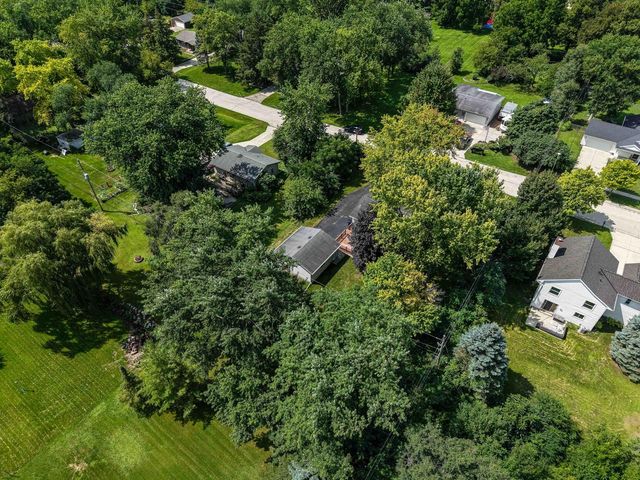 10504 S 4th AVENUE, Oak Creek, WI 53154