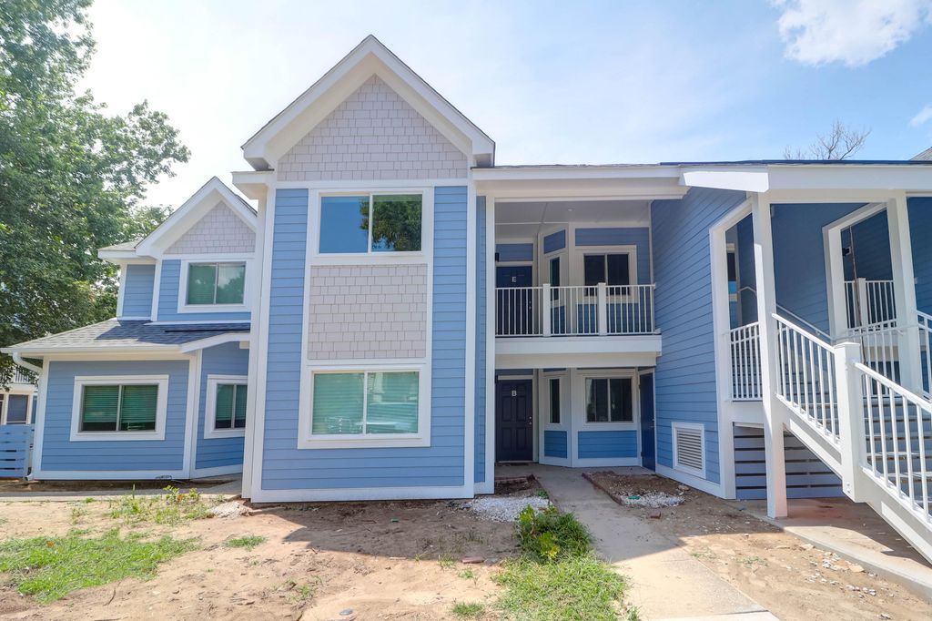 857 Liriope Lane E, Mount Pleasant, SC 29464