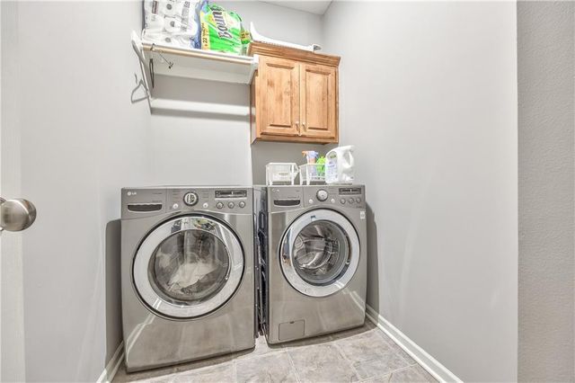 10219 Theden Circle, Lenexa, KS 66220