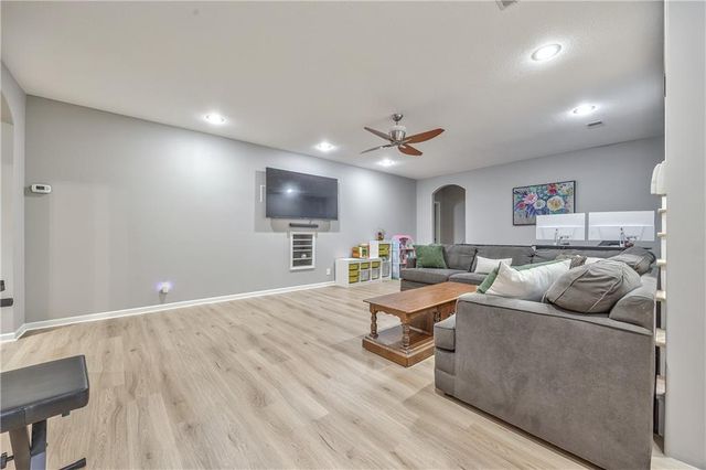 10219 Theden Circle, Lenexa, KS 66220