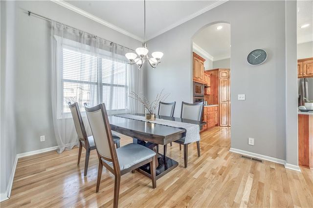 10219 Theden Circle, Lenexa, KS 66220