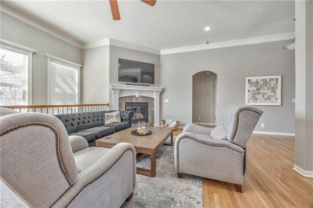 10219 Theden Circle, Lenexa, KS 66220