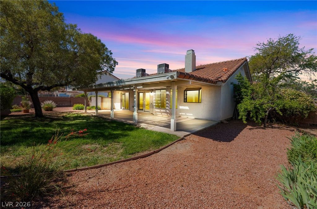 Image 2 of property listing at 1500 Cutler Drive, Las Vegas, NV 89117