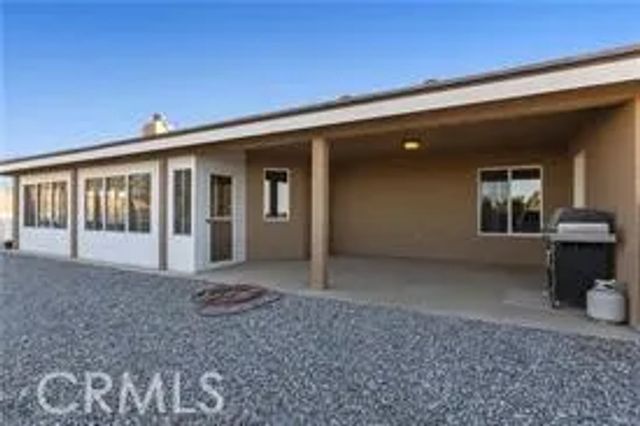 6797 Blue Rose, Oak Hills, CA 92344