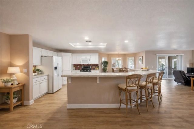 6797 Blue Rose, Oak Hills, CA 92344