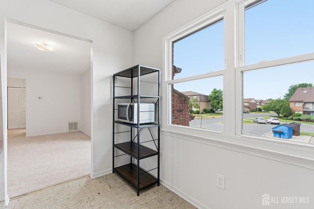 114 Beverly Hill Terrace H, Woodbridge Proper, NJ 07095