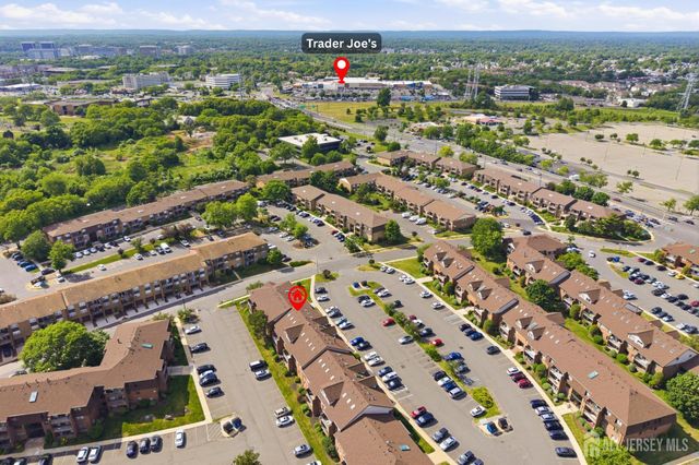 114 Beverly Hill Terrace H, Woodbridge Proper, NJ 07095