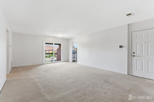 114 Beverly Hill Terrace H, Woodbridge Proper, NJ 07095