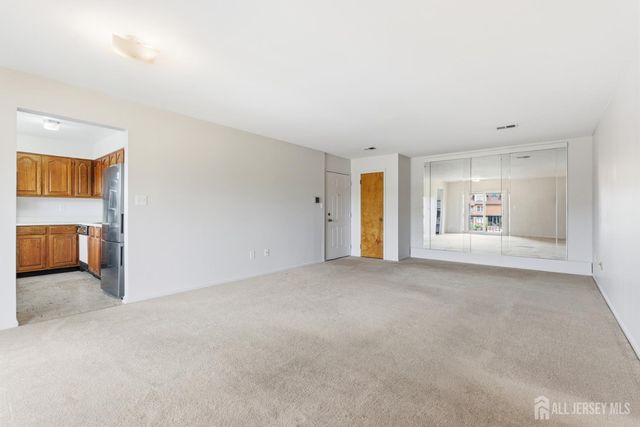 114 Beverly Hill Terrace H, Woodbridge Proper, NJ 07095