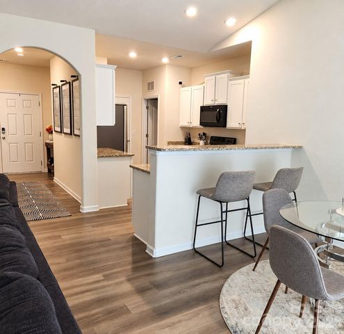 8623 Ballard Hills Court, Charlotte, NC 28215