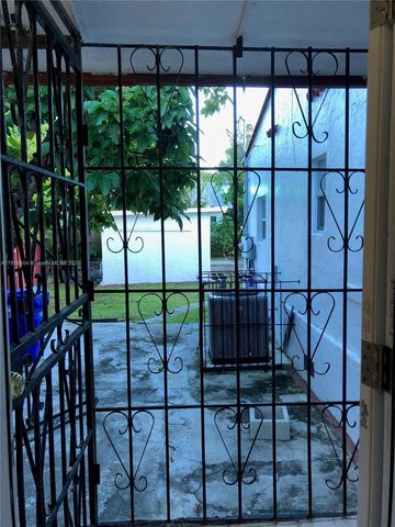 76 NE 48th St, Miami, FL 33137