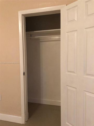 76 NE 48th St, Miami, FL 33137