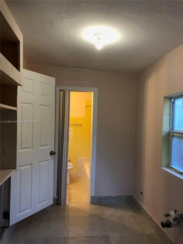 76 NE 48th St, Miami, FL 33137