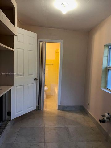 76 NE 48th St, Miami, FL 33137