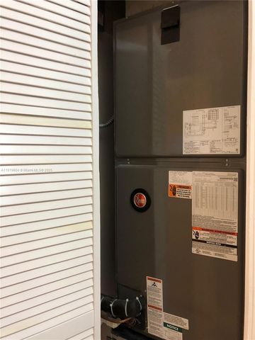 76 NE 48th St, Miami, FL 33137