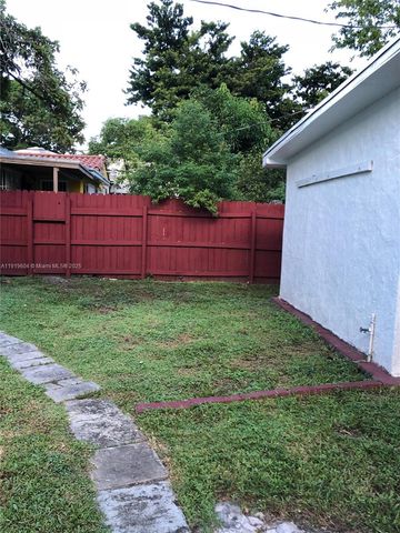 76 NE 48th St, Miami, FL 33137
