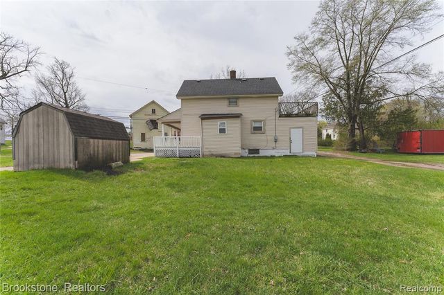 212 Sanderson Avenue, Pontiac, MI 48341