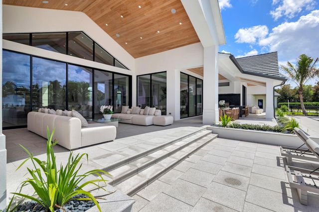 2015 Lockheed Terrace, Wellington, FL 33414