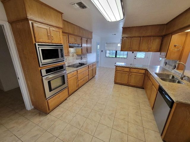 805 Bormann Street, Brenham, TX 77833