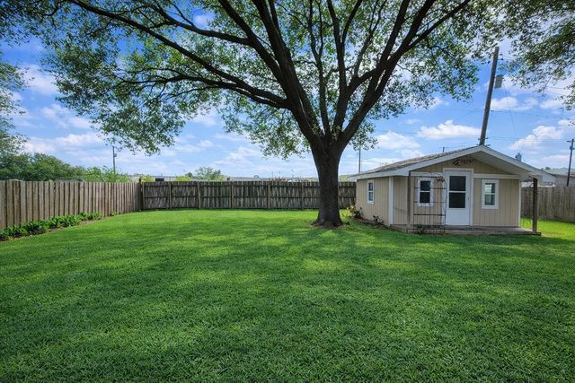 805 Bormann Street, Brenham, TX 77833