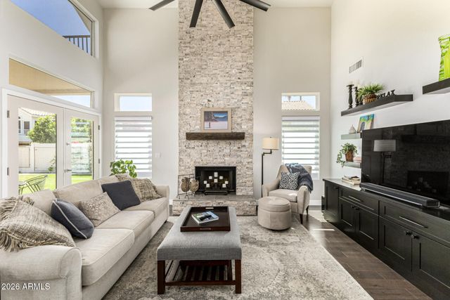 1605 E SALTSAGE Drive, Phoenix, AZ 85048