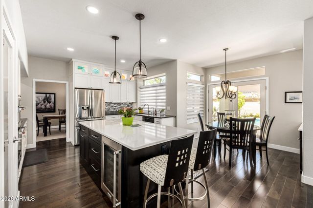 1605 E SALTSAGE Drive, Phoenix, AZ 85048