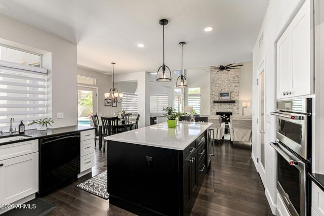 1605 E SALTSAGE Drive, Phoenix, AZ 85048