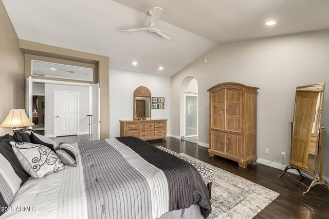 1605 E SALTSAGE Drive, Phoenix, AZ 85048