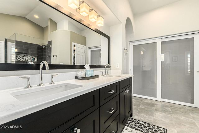 1605 E SALTSAGE Drive, Phoenix, AZ 85048