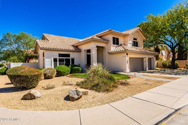 1605 E SALTSAGE Drive, Phoenix, AZ 85048