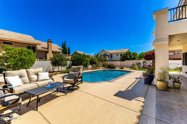 1605 E SALTSAGE Drive, Phoenix, AZ 85048