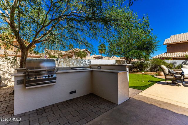 1605 E SALTSAGE Drive, Phoenix, AZ 85048