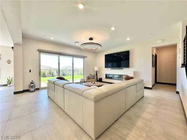 182 Cactus Sunrise Street, Las Vegas, NV 89138
