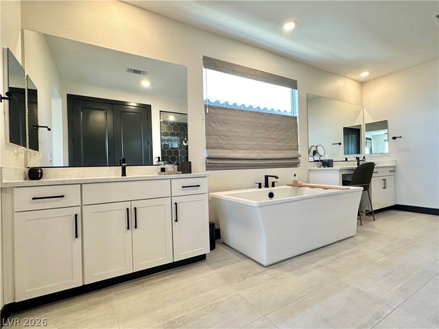 182 Cactus Sunrise Street, Las Vegas, NV 89138