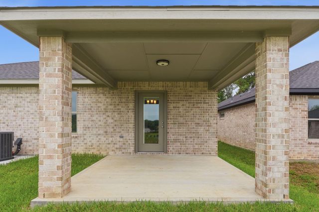 13146 Lake Conroe Bay Road, Willis, TX 77318