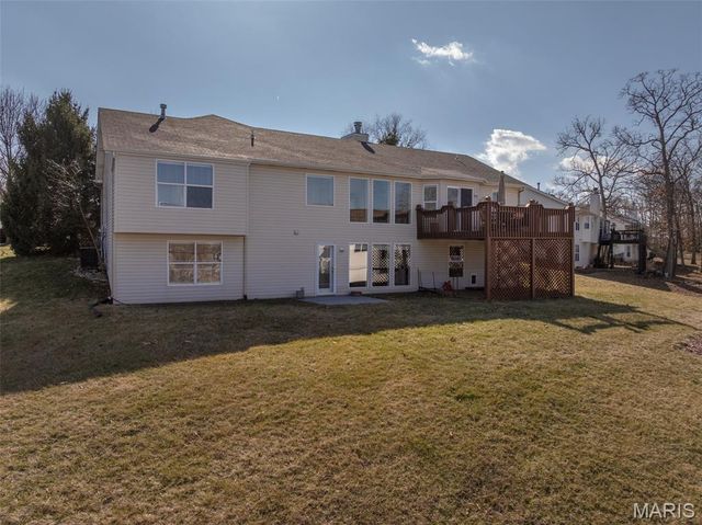 157 Choctaw Drive, Wentzville, MO 63385