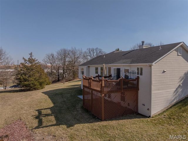 157 Choctaw Drive, Wentzville, MO 63385