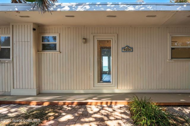 9556 Doubloon Drive, Vero Beach, FL 32963