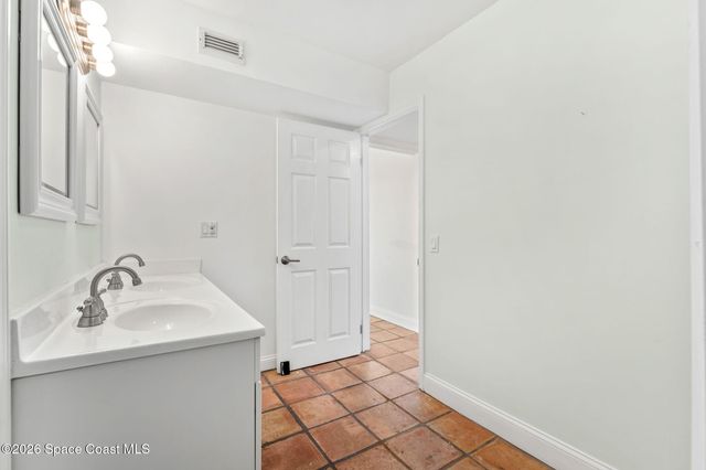 9556 Doubloon Drive, Vero Beach, FL 32963