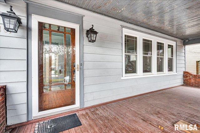 1014 N SUMMIT Boulevard, Peoria, IL 61606