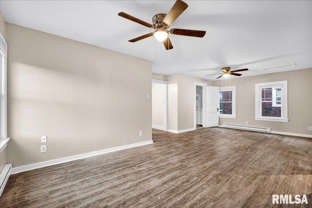 1014 N SUMMIT Boulevard, Peoria, IL 61606