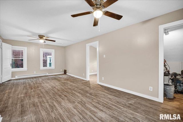 1014 N SUMMIT Boulevard, Peoria, IL 61606