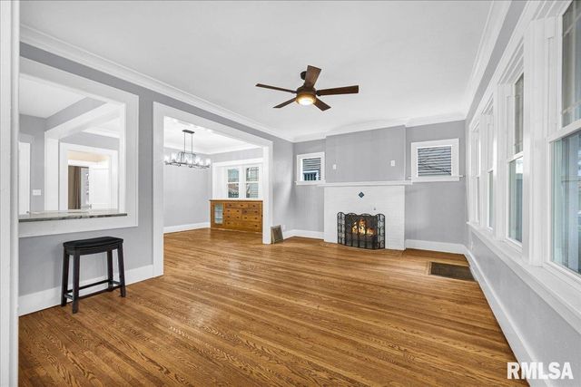 1014 N SUMMIT Boulevard, Peoria, IL 61606