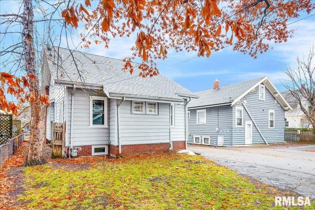 1014 N SUMMIT Boulevard, Peoria, IL 61606