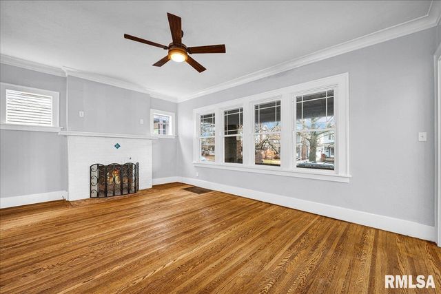 1014 N SUMMIT Boulevard, Peoria, IL 61606