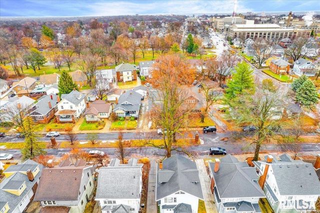 1014 N SUMMIT Boulevard, Peoria, IL 61606