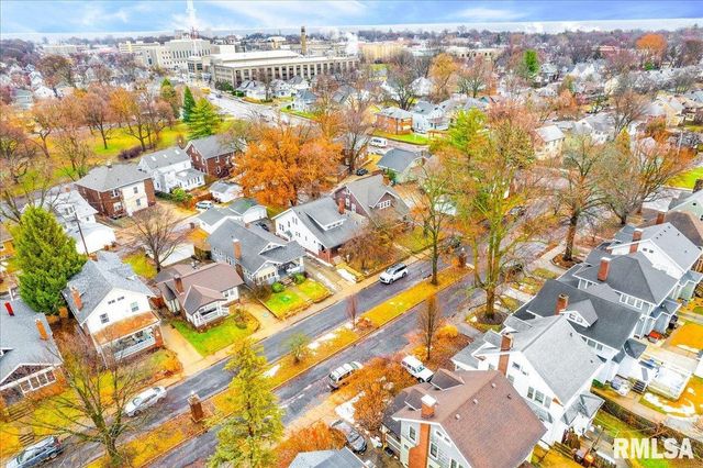 1014 N SUMMIT Boulevard, Peoria, IL 61606