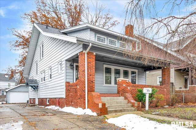 1014 N SUMMIT Boulevard, Peoria, IL 61606