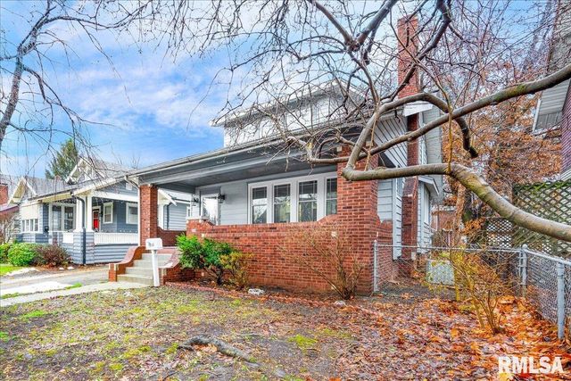 1014 N SUMMIT Boulevard, Peoria, IL 61606