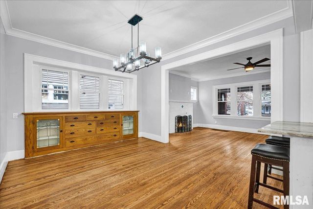 1014 N SUMMIT Boulevard, Peoria, IL 61606